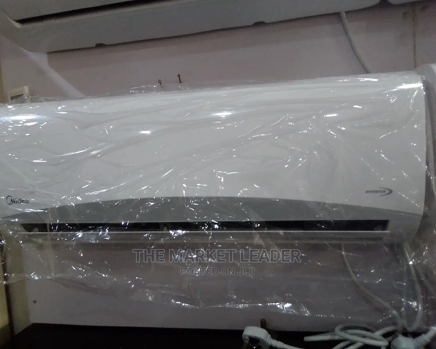 Midea 1HP Inverter AC