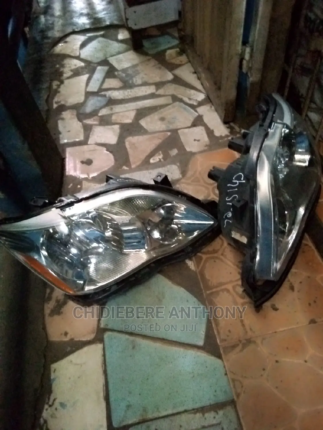 Highest Grade Headlight Toyota Avalon 2008 Model, Available