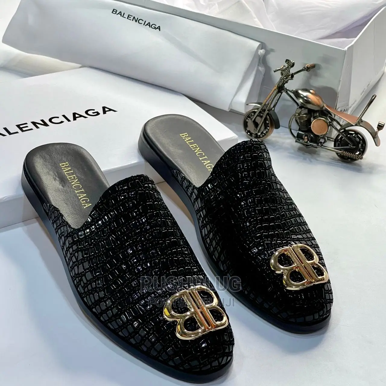 Balenciaga Lúxury Leather Half-Shoe