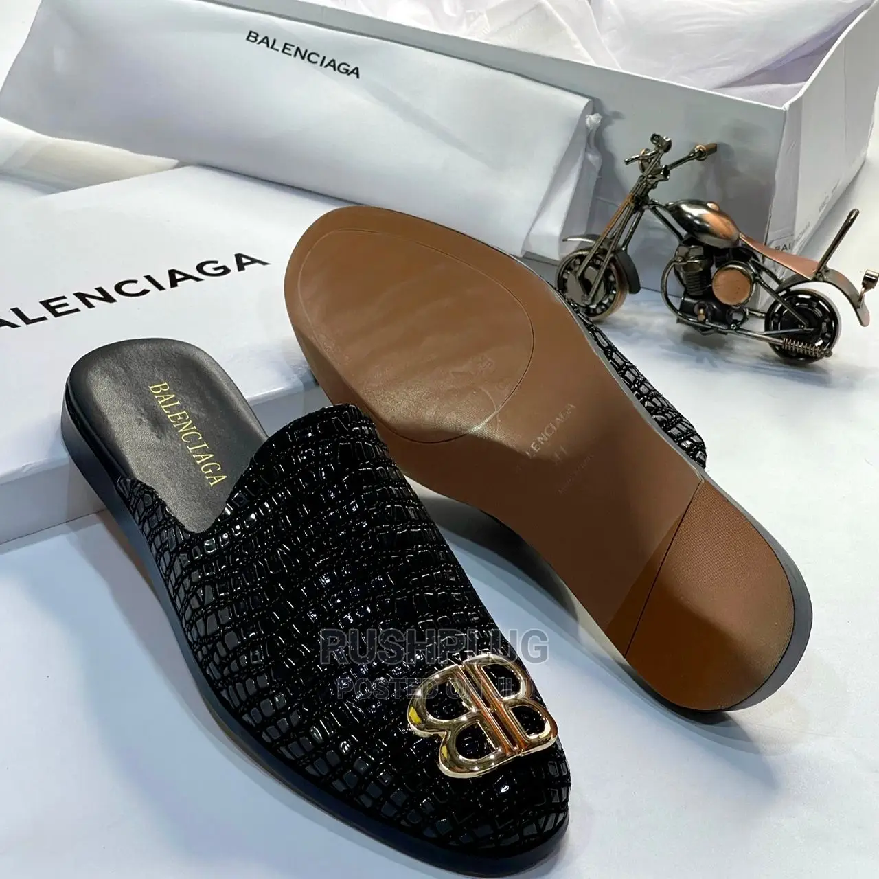 Balenciaga Lúxury Leather Half-Shoe