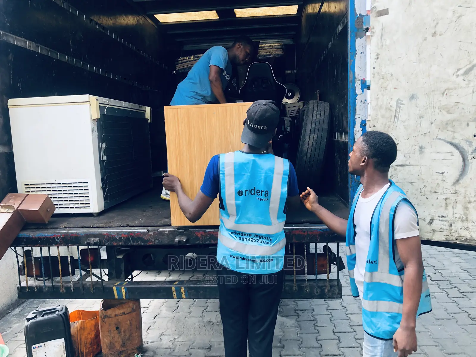 Truck for Home Relocation, Hire , and Logistics