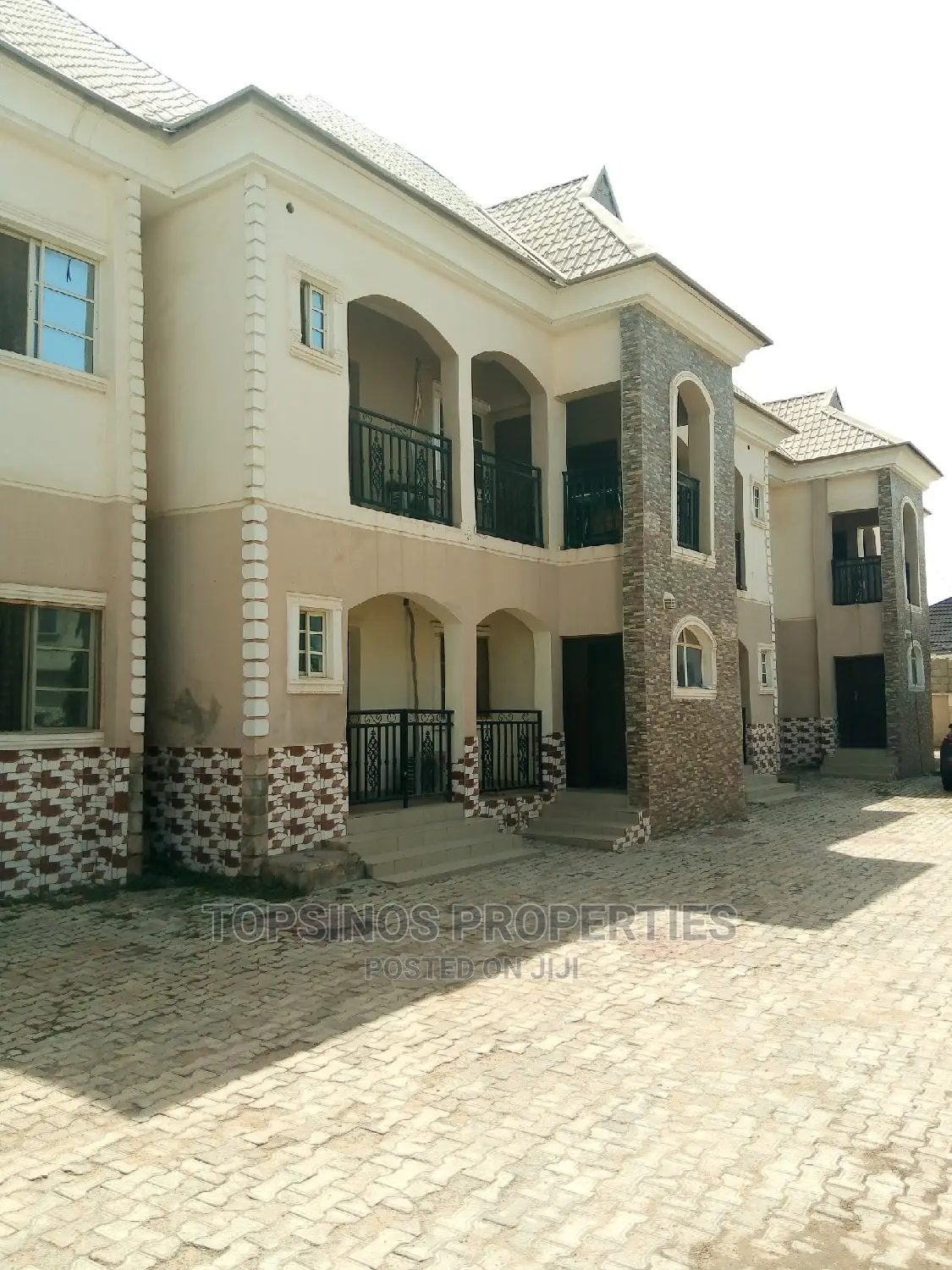 2bdrm Block of Flats in Dawaki for rent
