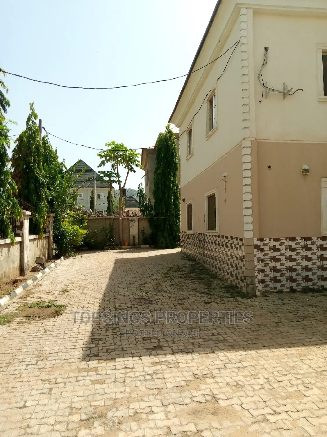 2bdrm Block of Flats in Dawaki for rent