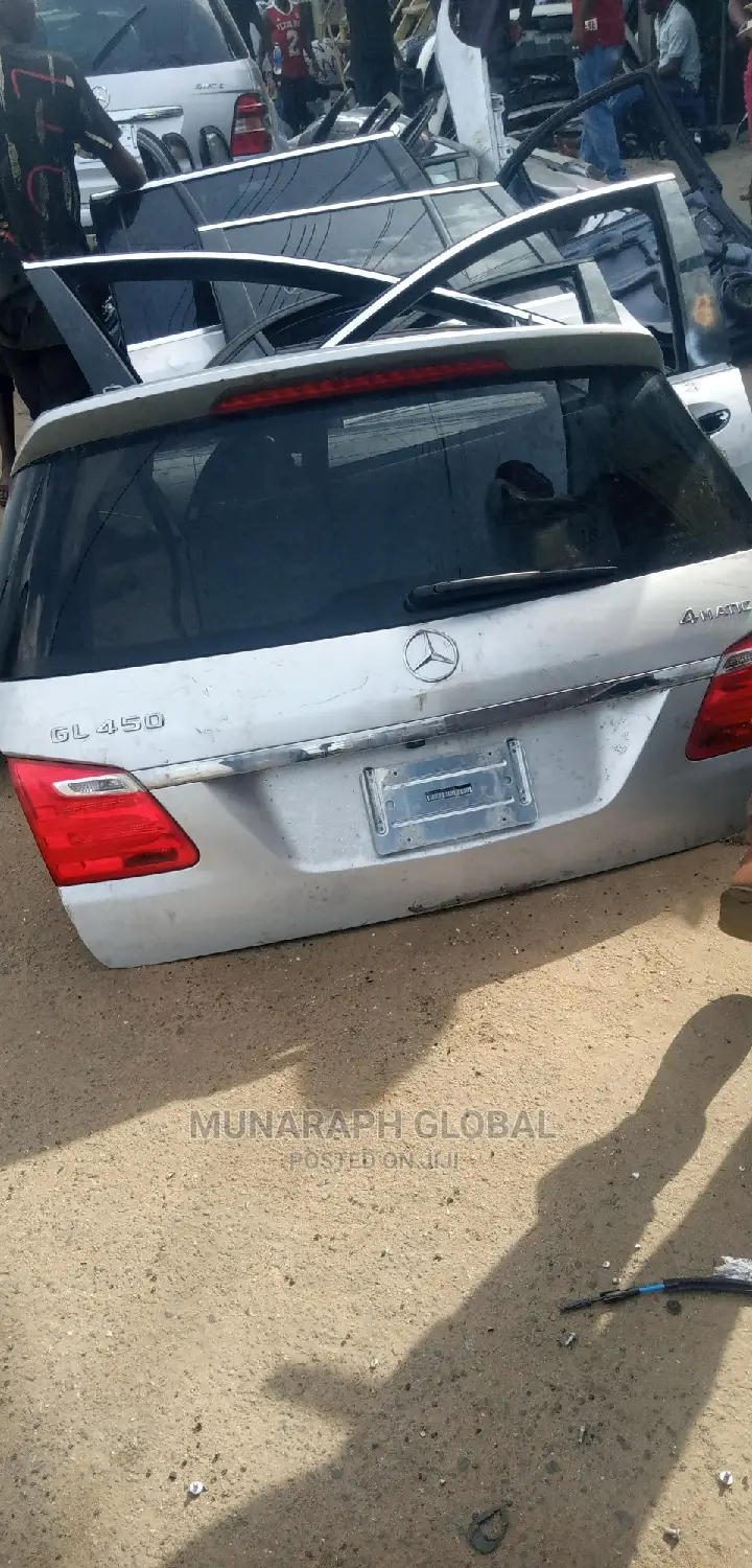 Mercedes Benz GLS 350 Boot.