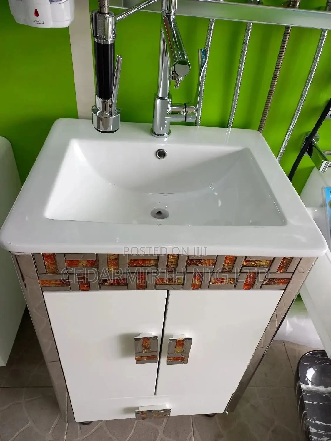 Mosaic White Cabinet Basin