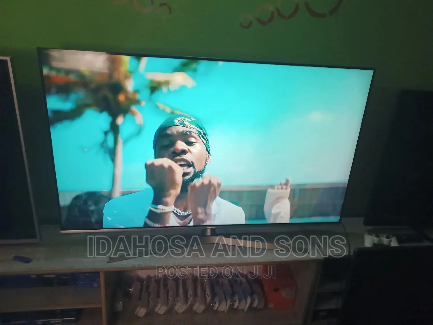 Uk Used 55inchs Hisense Ultra Slim, Smart Internet Tv