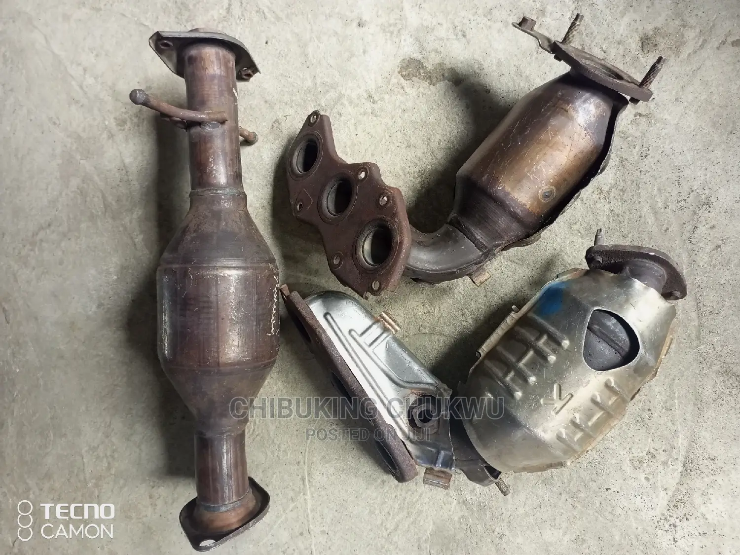 Lexus Rx350 Complete Catalytic Exhaust Pot Manifold Center