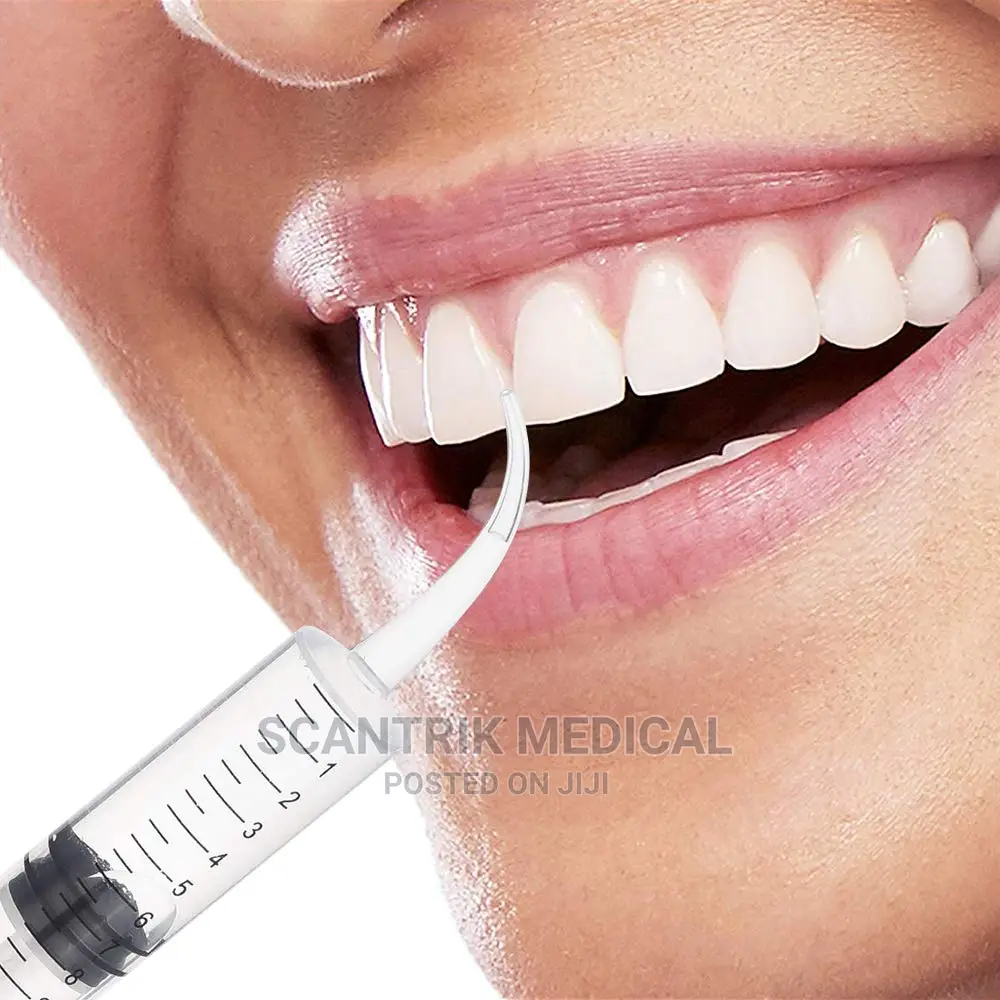 Dental Irrigation Syringe With Curved Disposable