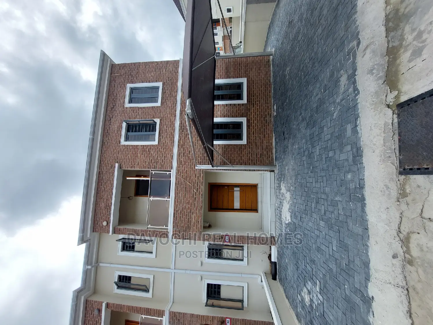 4bdrm Duplex in Around Lagos, Abraham Adesanya Estate for rent