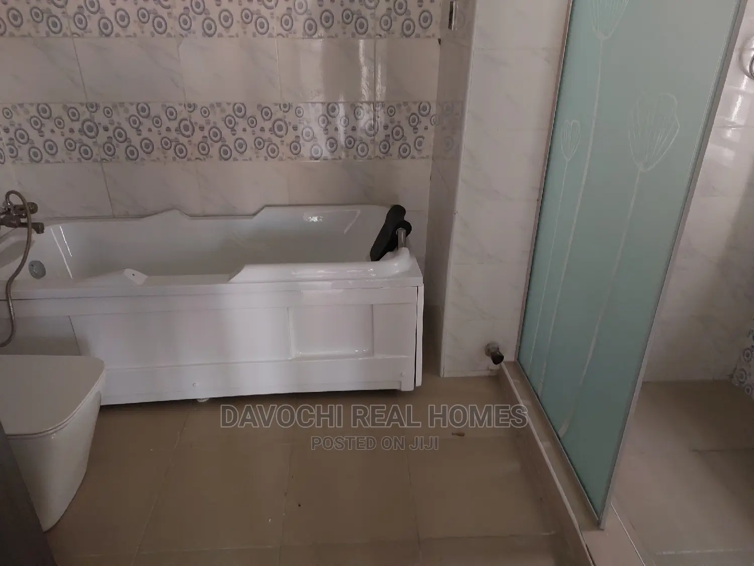 4bdrm Duplex in Orchid Road, Lekki Phase 2 for rent
