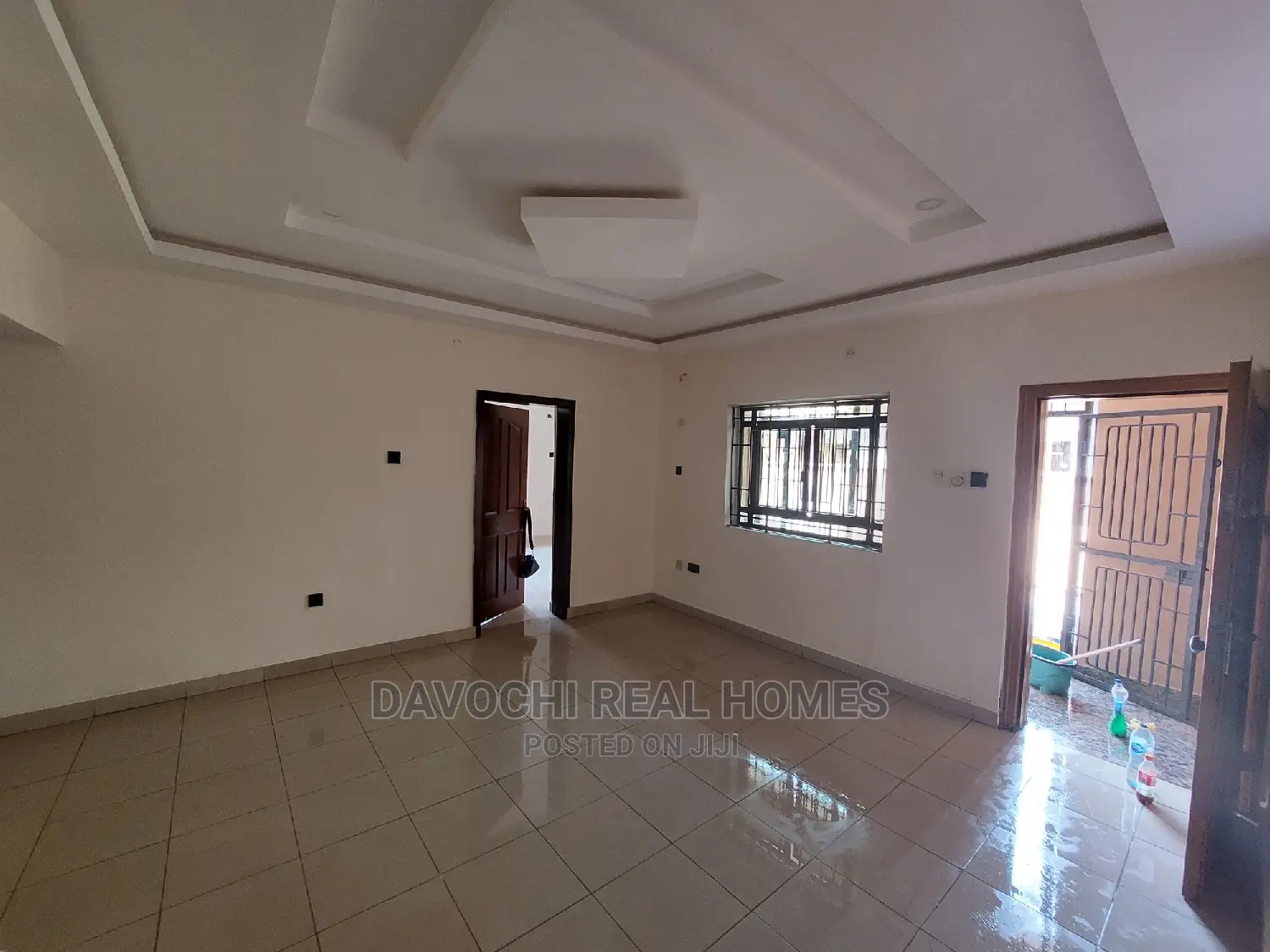 3bdrm Apartment in Ikota Villa Estate for rent
