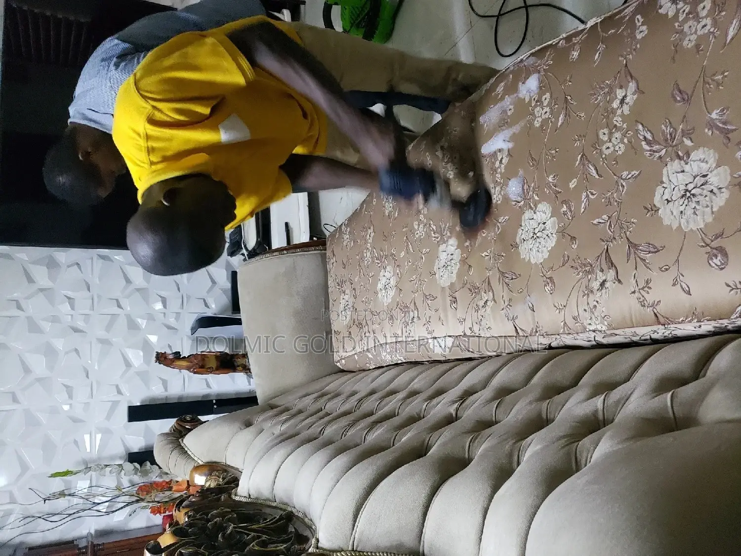 Fabric Sofa/Couch Cleaning