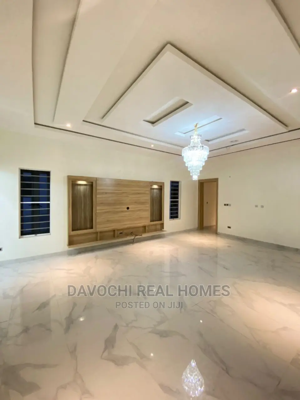 5bdrm Duplex in Osapa London, Jakande for sale