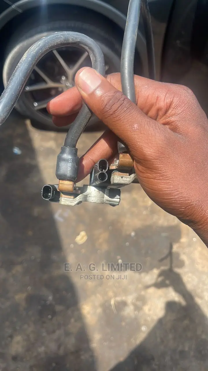 Mercedes Benz Battery Terminal Sensor