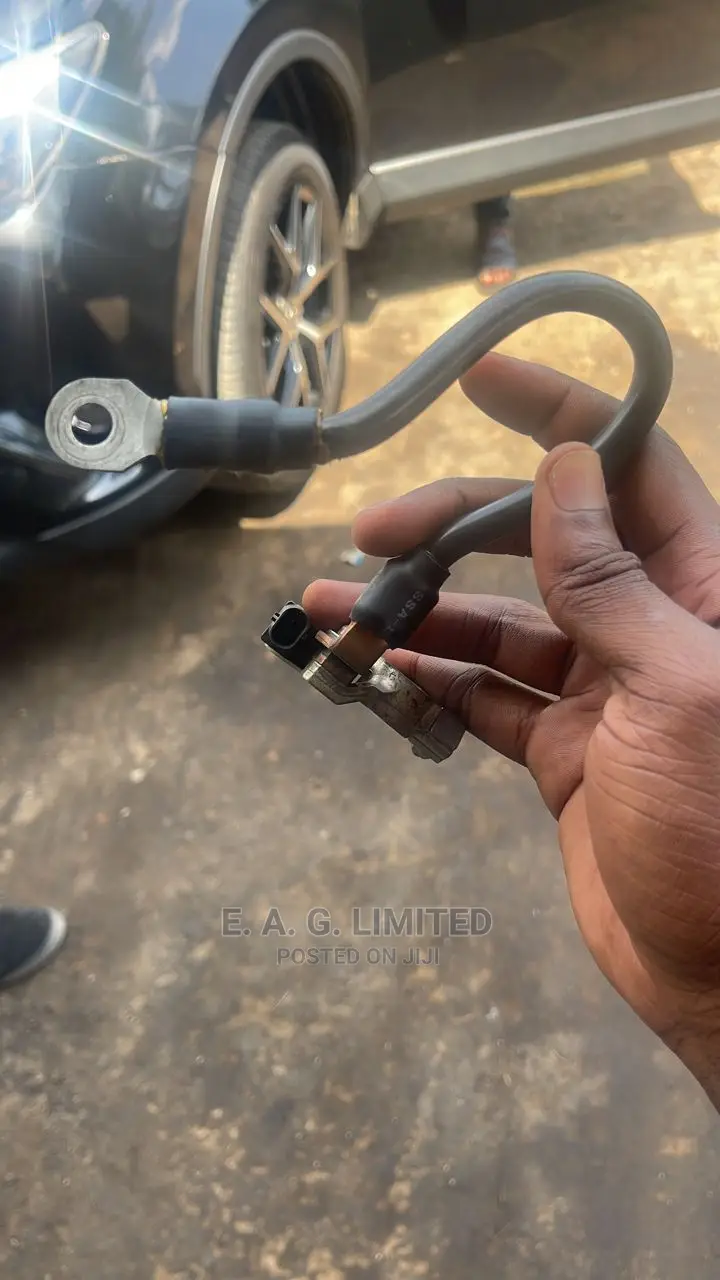 Mercedes Benz Battery Terminal Sensor