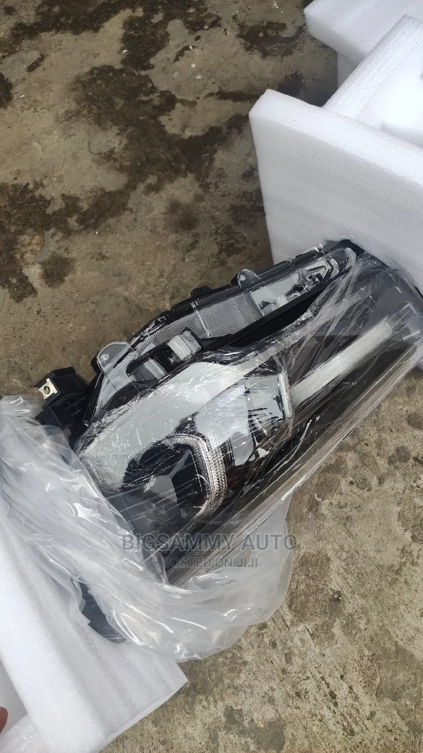 Hilux 2021 Headlamp Set