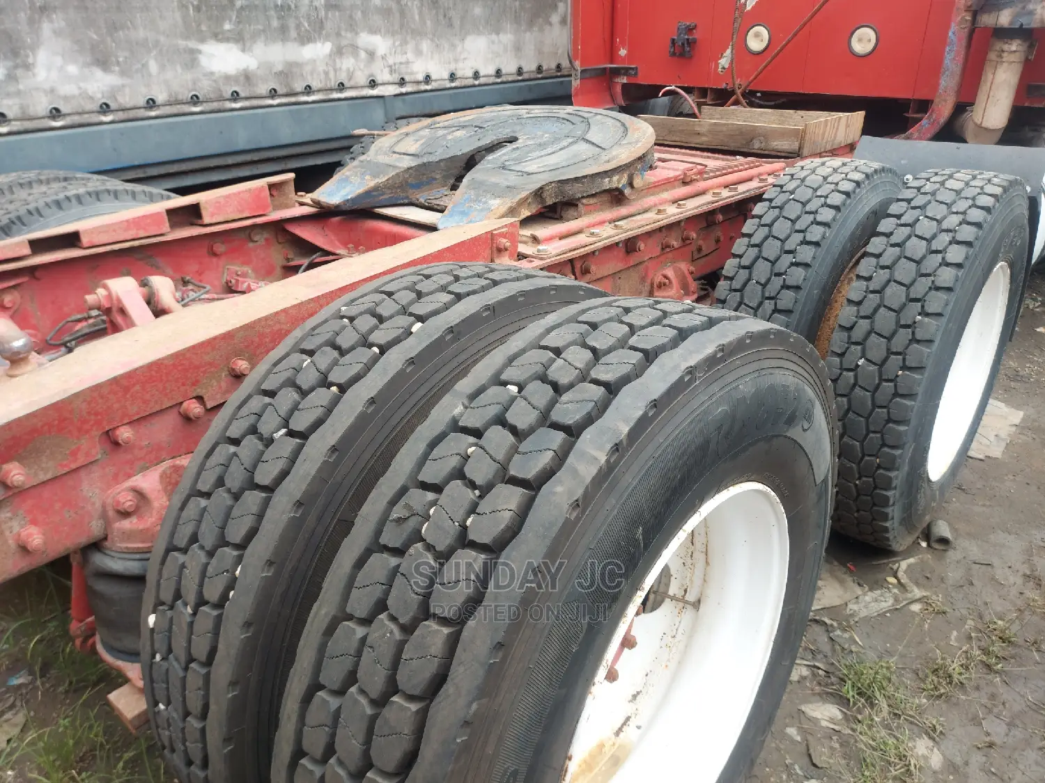 Foreign Used CH Mack Ten Tyres Truck Injector Engine