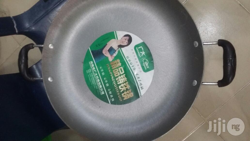 Flat Induction Frying Pan With 2 Handle