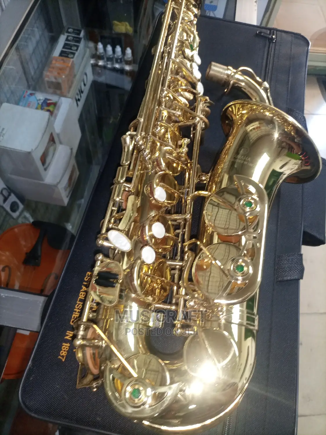 Extremely Neat Tokunbo Yamaha ALTO SAXOPHONE