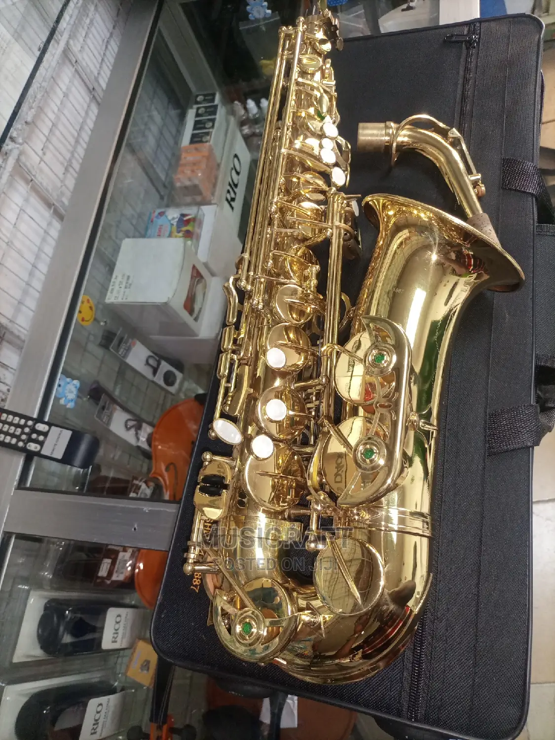 Extremely Neat Tokunbo Yamaha ALTO SAXOPHONE