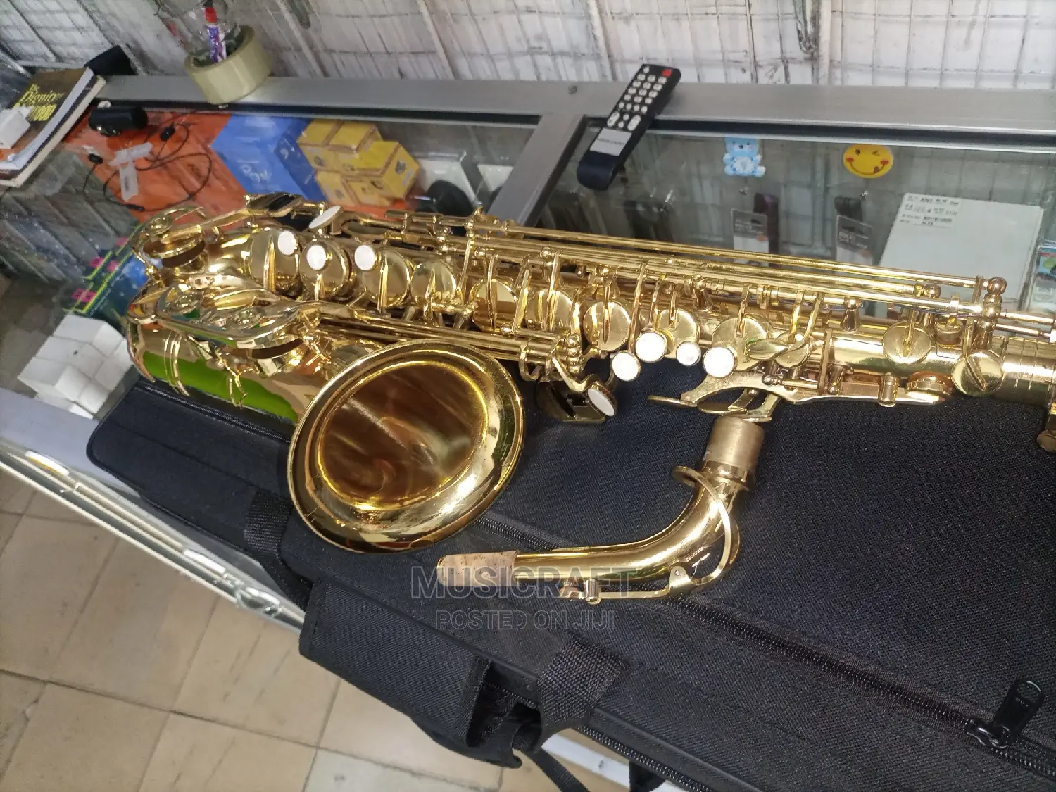 Extremely Neat Tokunbo Yamaha ALTO SAXOPHONE