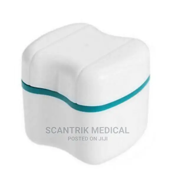 Retainer Box Holder Storage With Strainer Basket for Travel