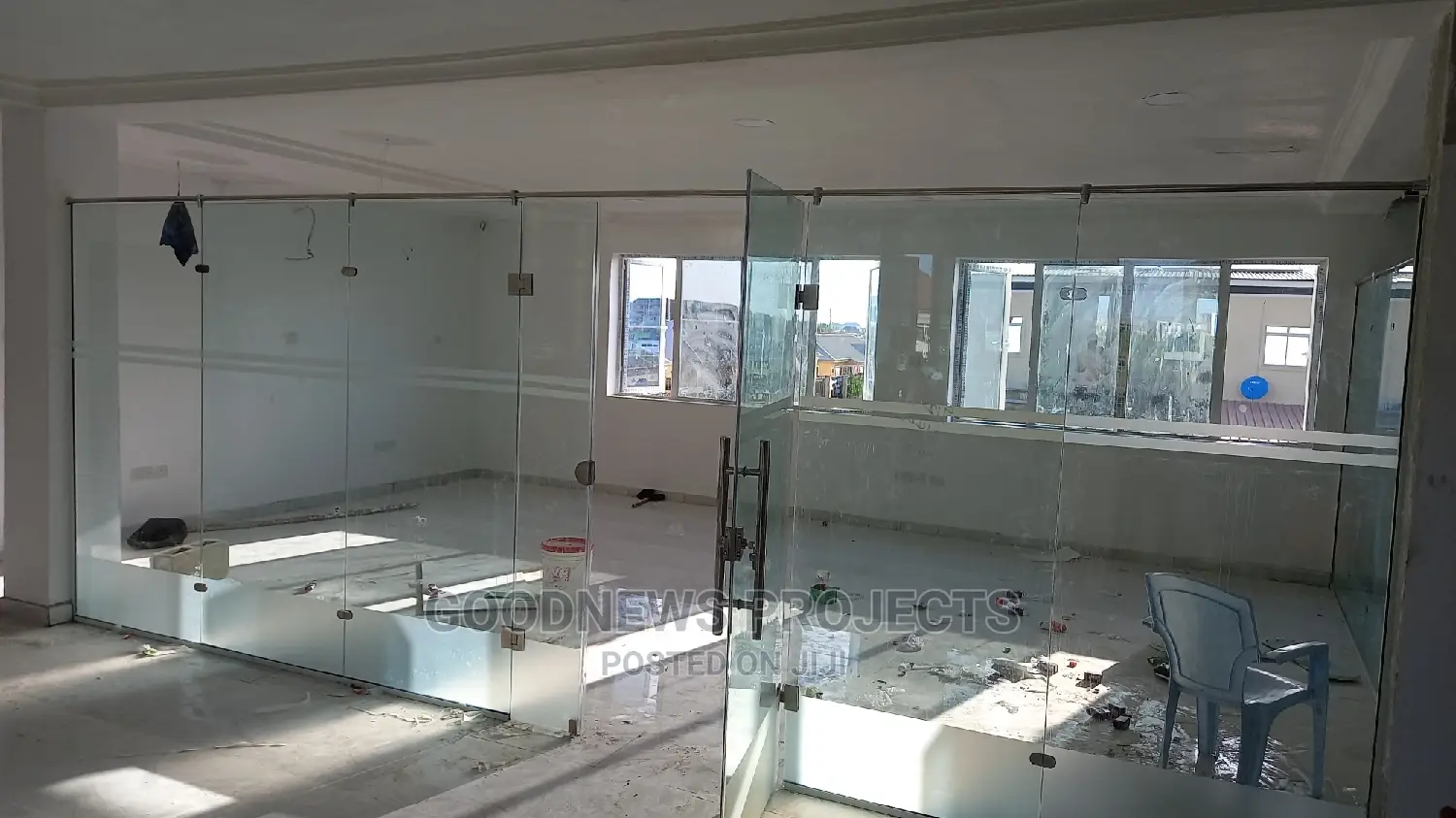 Office Showroom Glass With Door