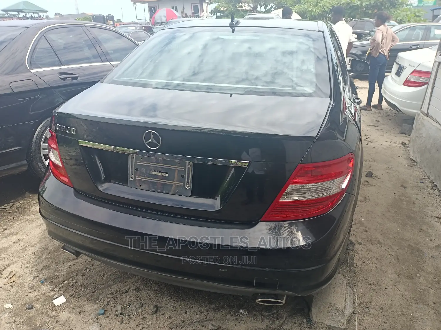 Mercedes-Benz C300 2011 Black