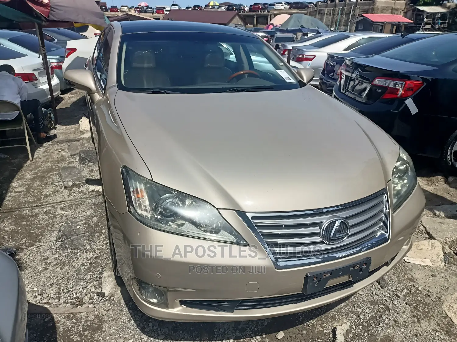 Lexus ES 350 2011 Gold