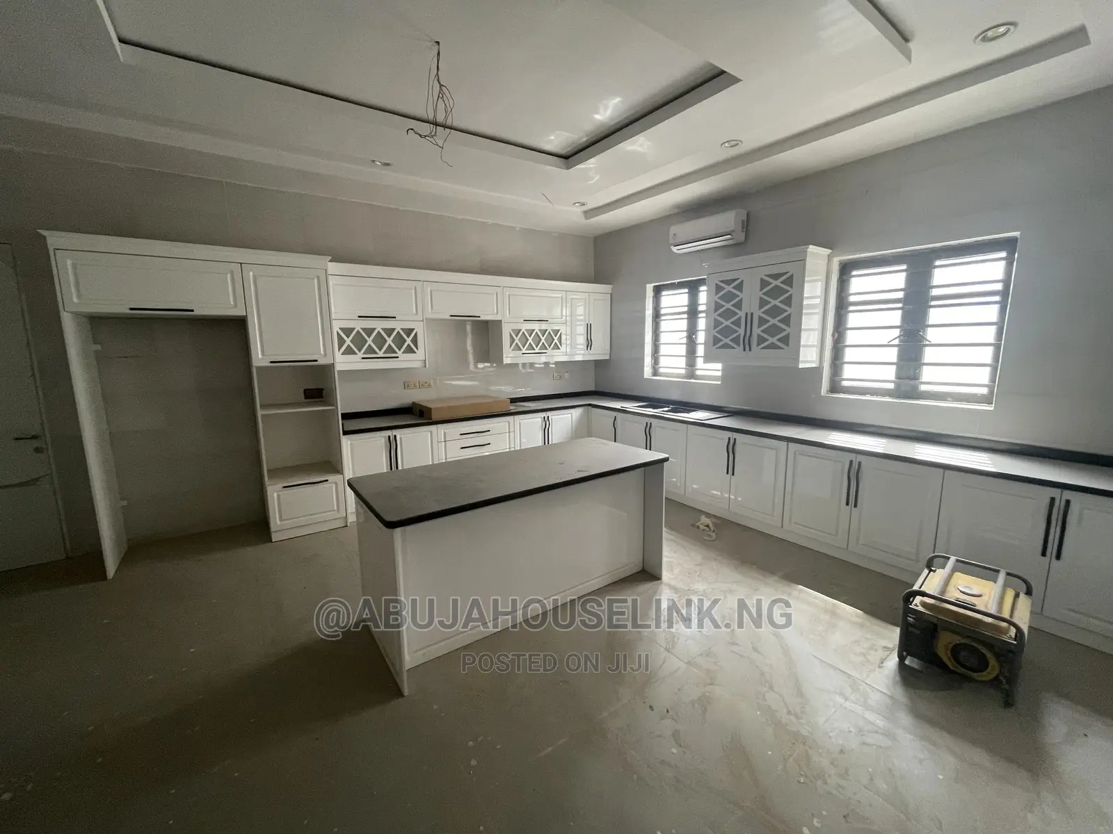 5bdrm Duplex in Diplomatic Zone, Katampe Extension for sale