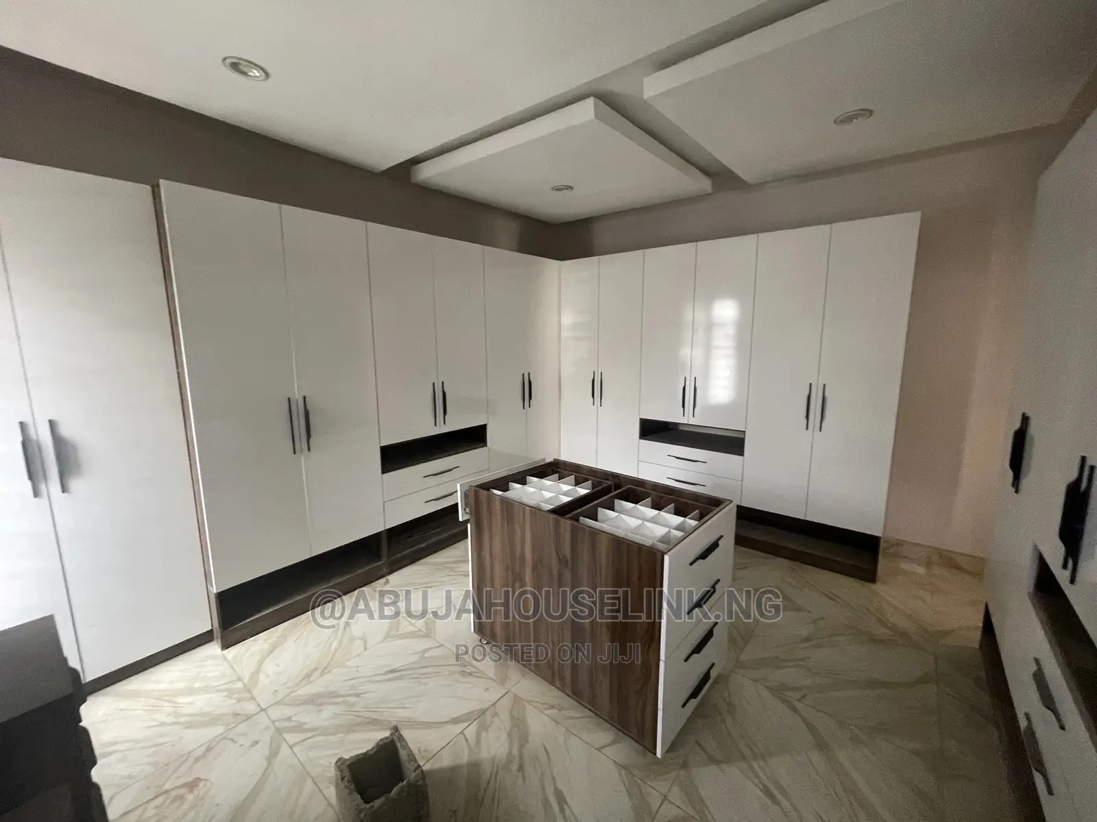 5bdrm Duplex in Diplomatic Zone, Katampe Extension for sale