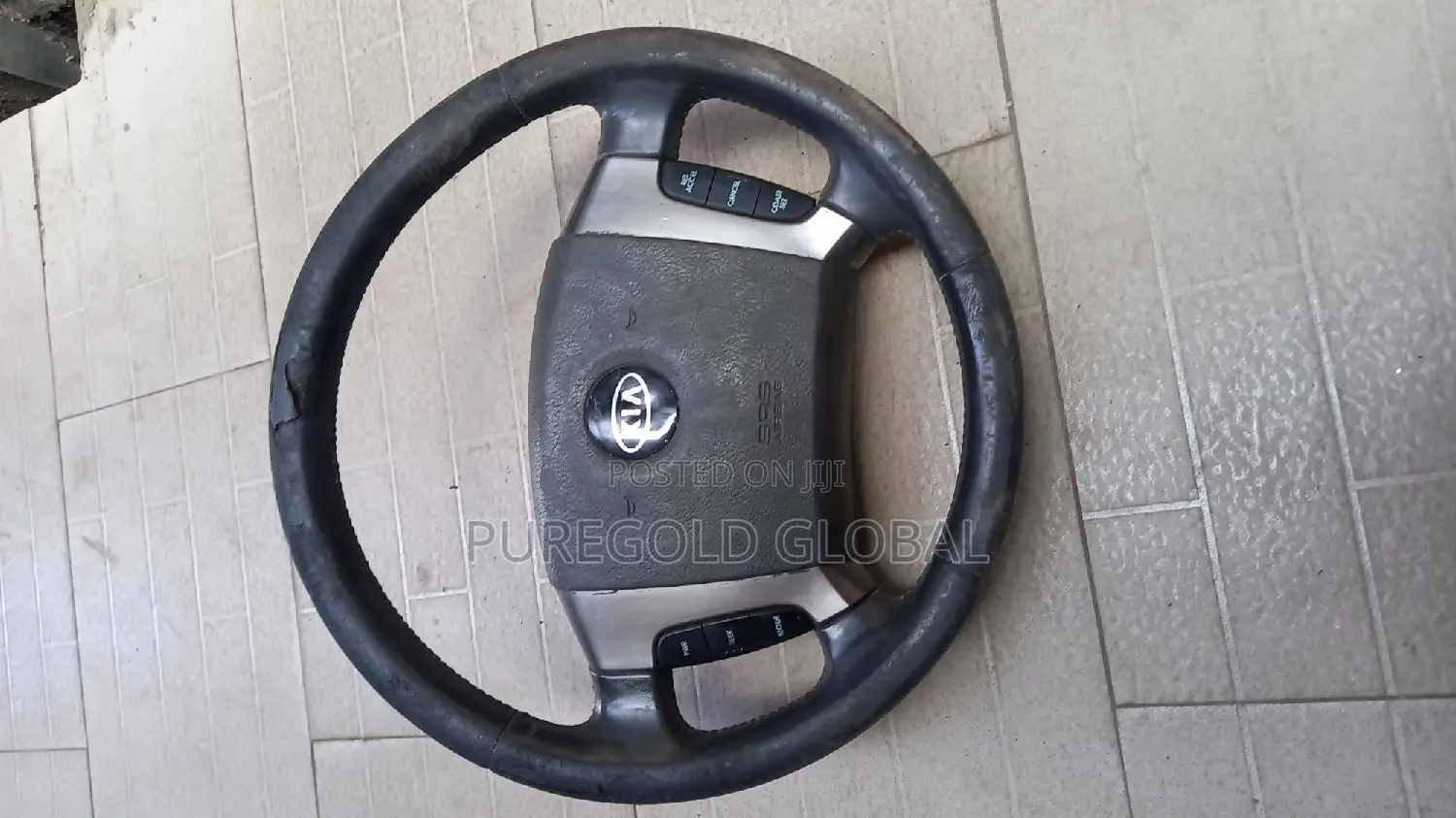 Kia Sorento 2004 Steering Wheel