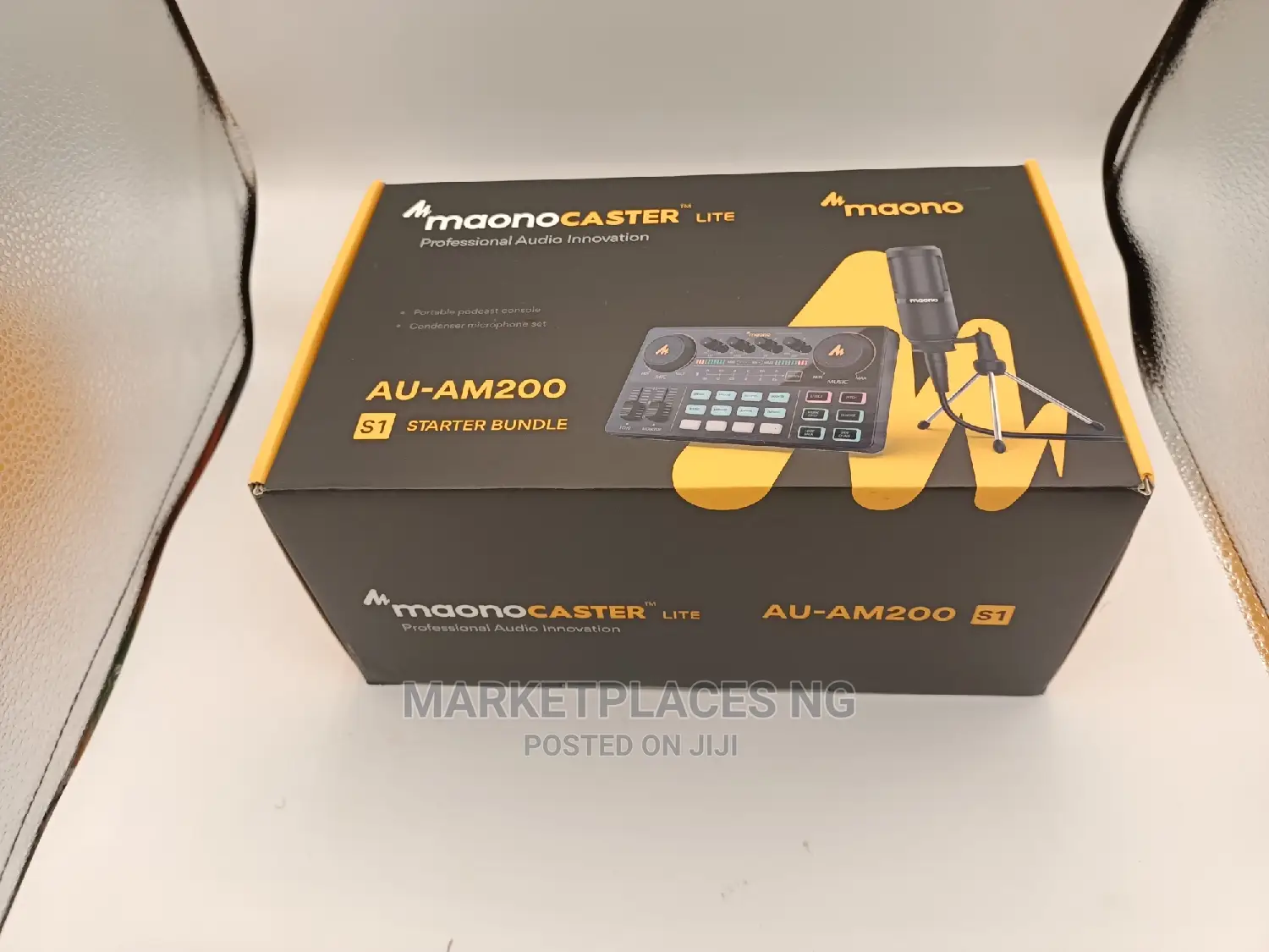 Maonocaster Lite Audio Interface and Microphone for Podcast