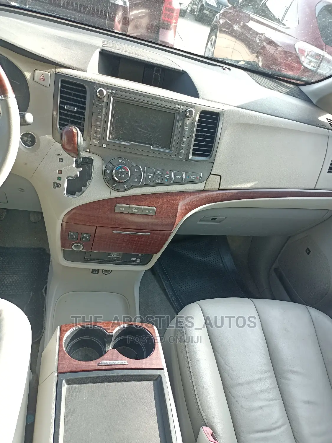 Toyota Sienna LE 8 Passenger 2011 Gray