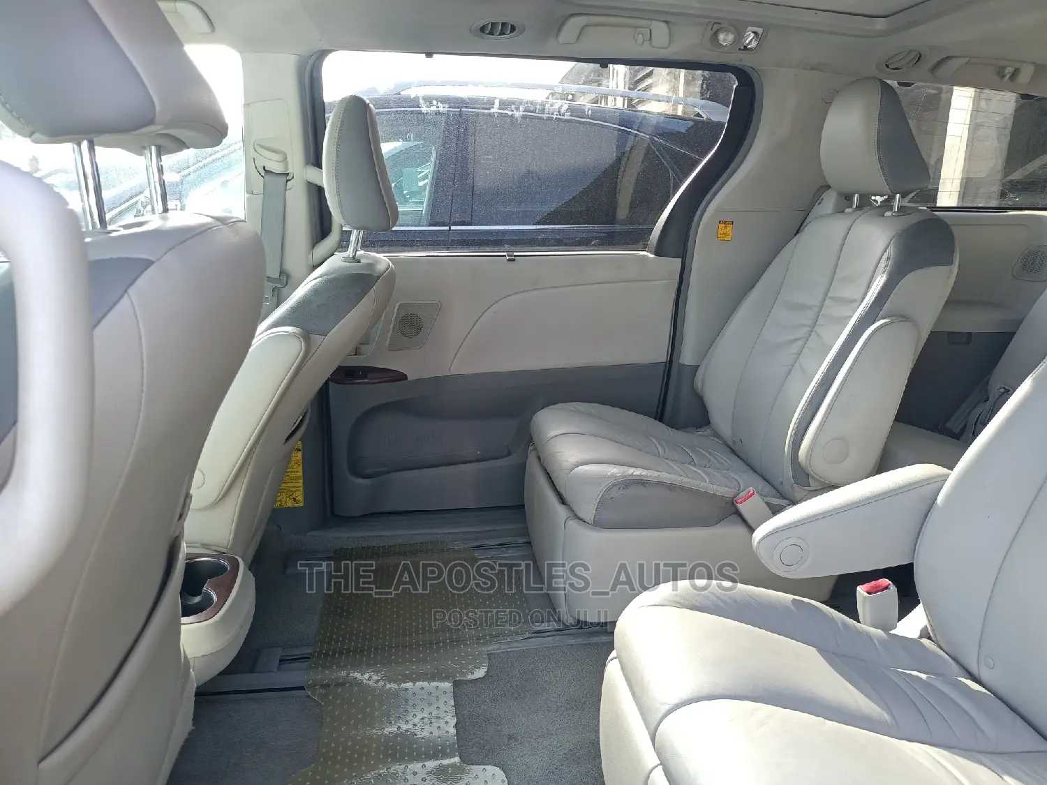 Toyota Sienna LE 8 Passenger 2011 Gray