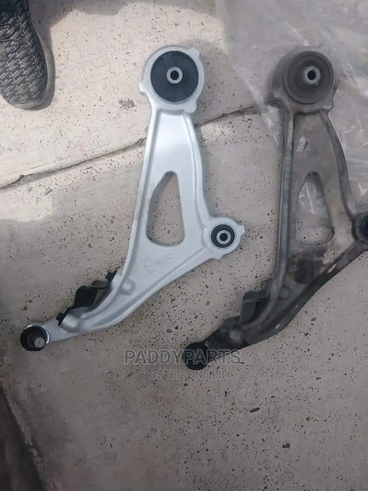 Nissan Pathfinder Lower Control Arm