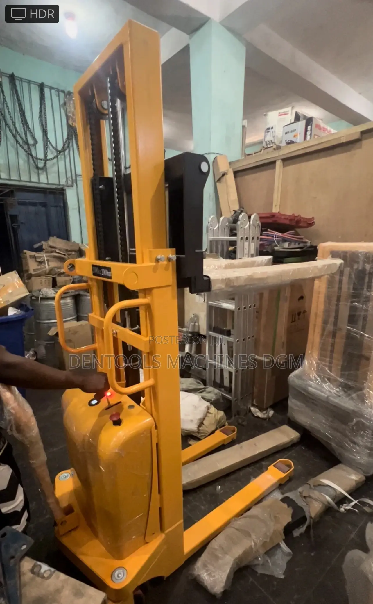 Semi Electric Forklift Stacker 2000kg