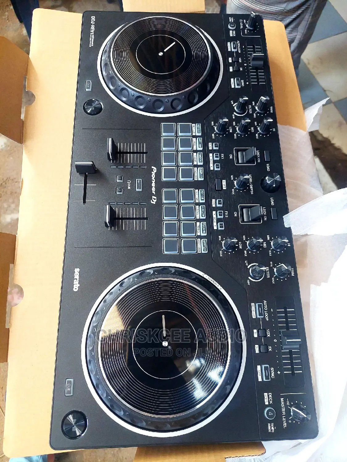Pioneer DDJ Rev1 2-Channel Dj Controller