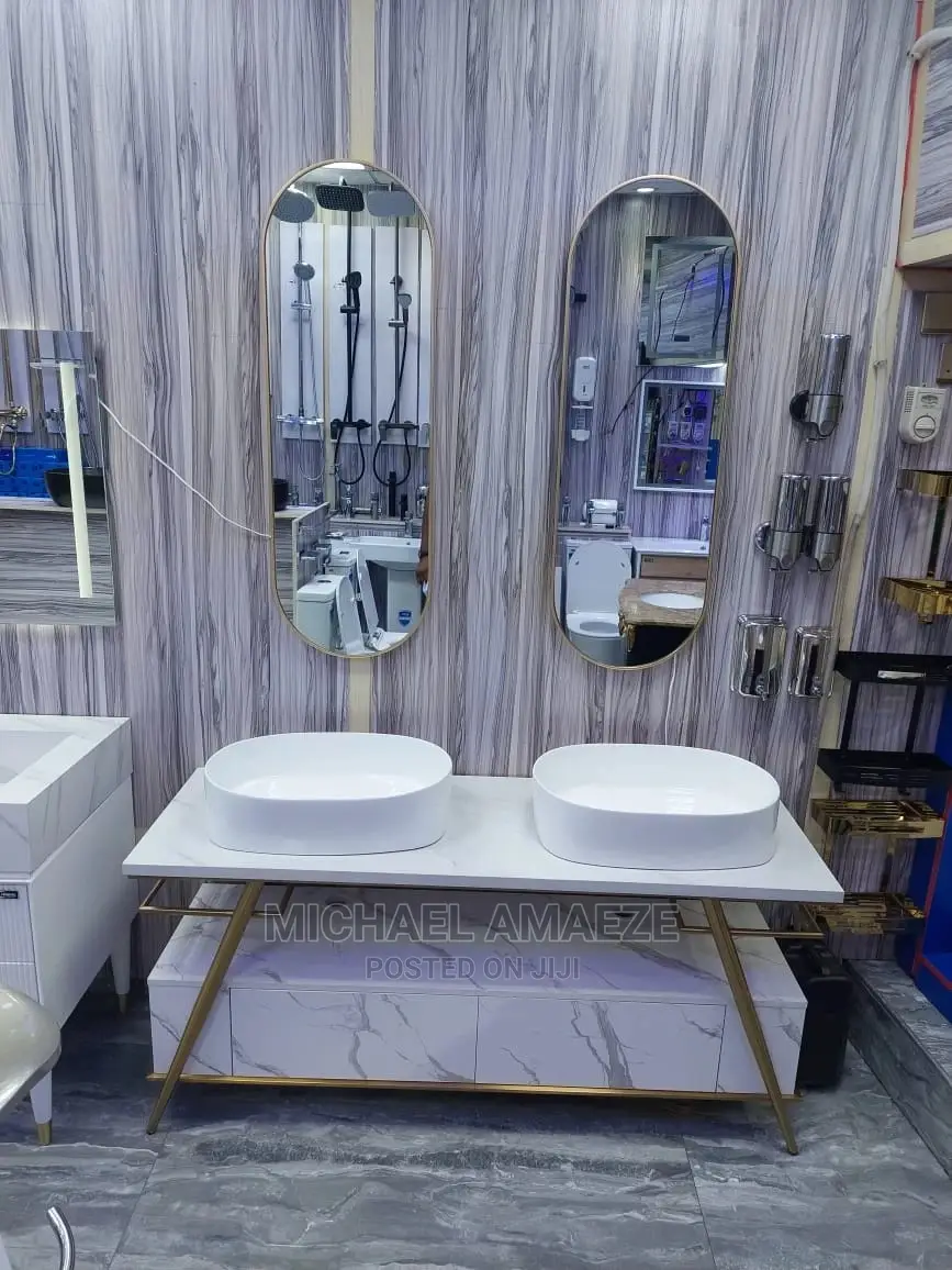 Quality Cabinet Mirror With Basin