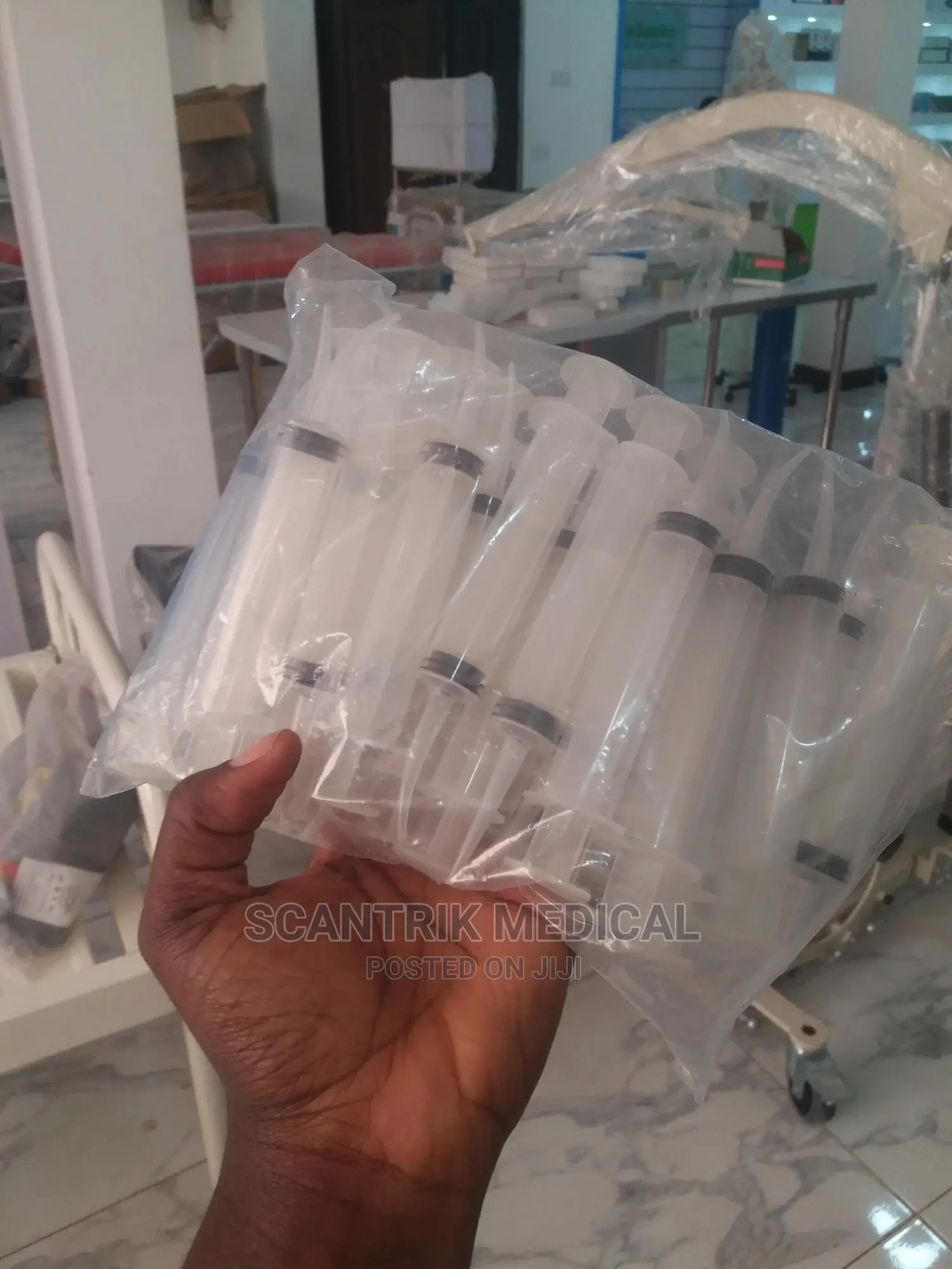 Dental Elbow Syringe Irrigation Syringe