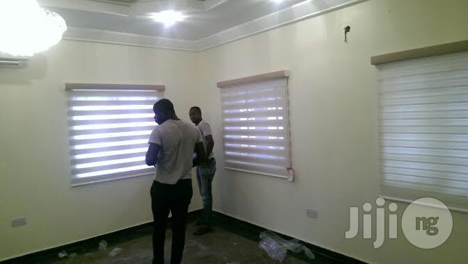 Unique Curtain Blind Interior
