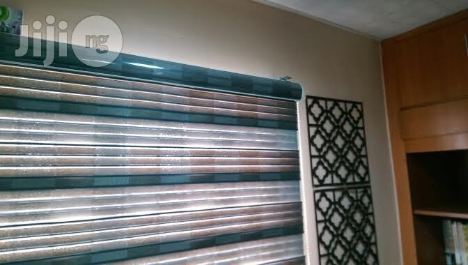 Unique Curtain Blind Interior