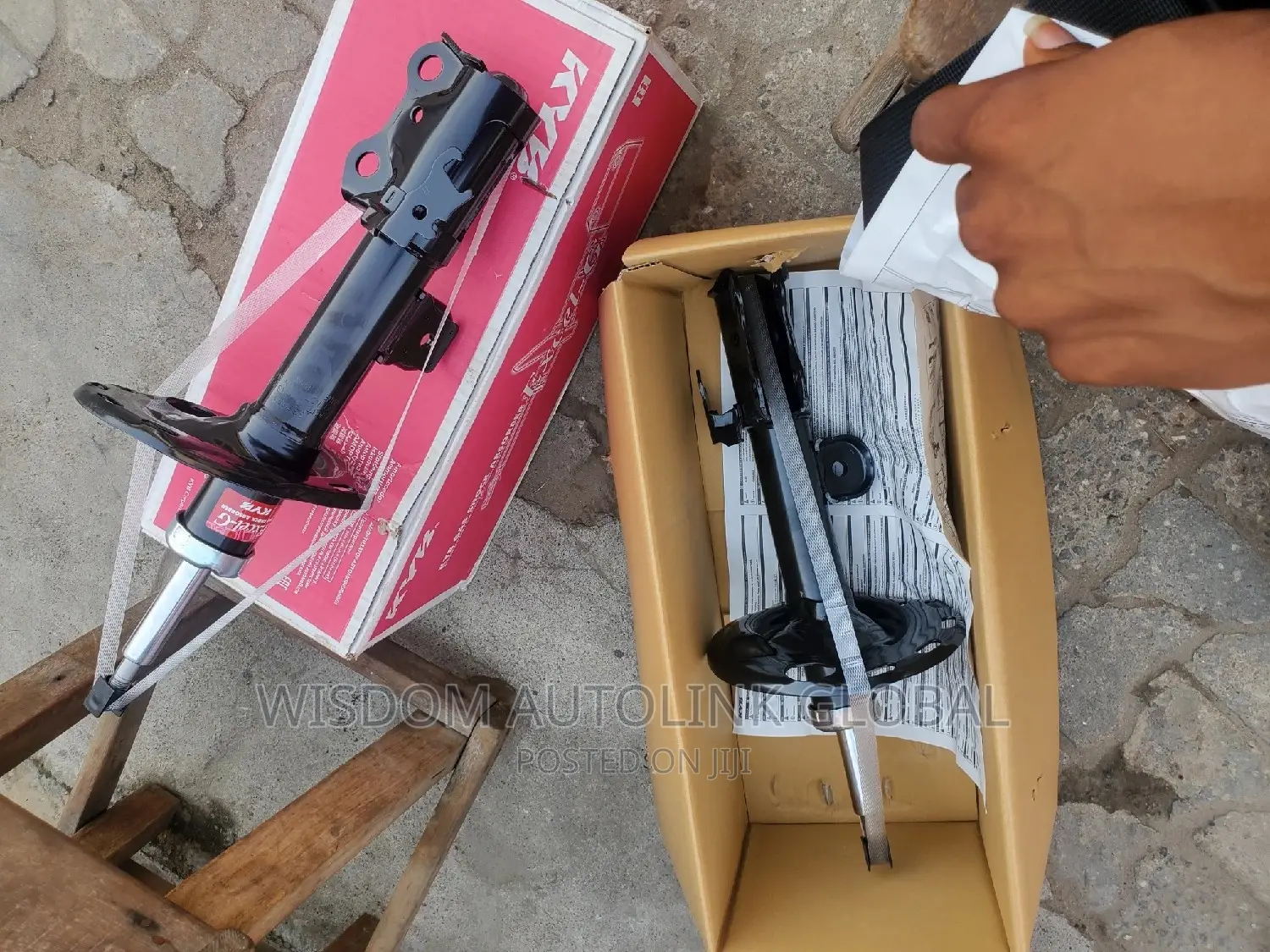 Front Shock Absorber for Toyota Rav4 2006-2018 Kyb Japan