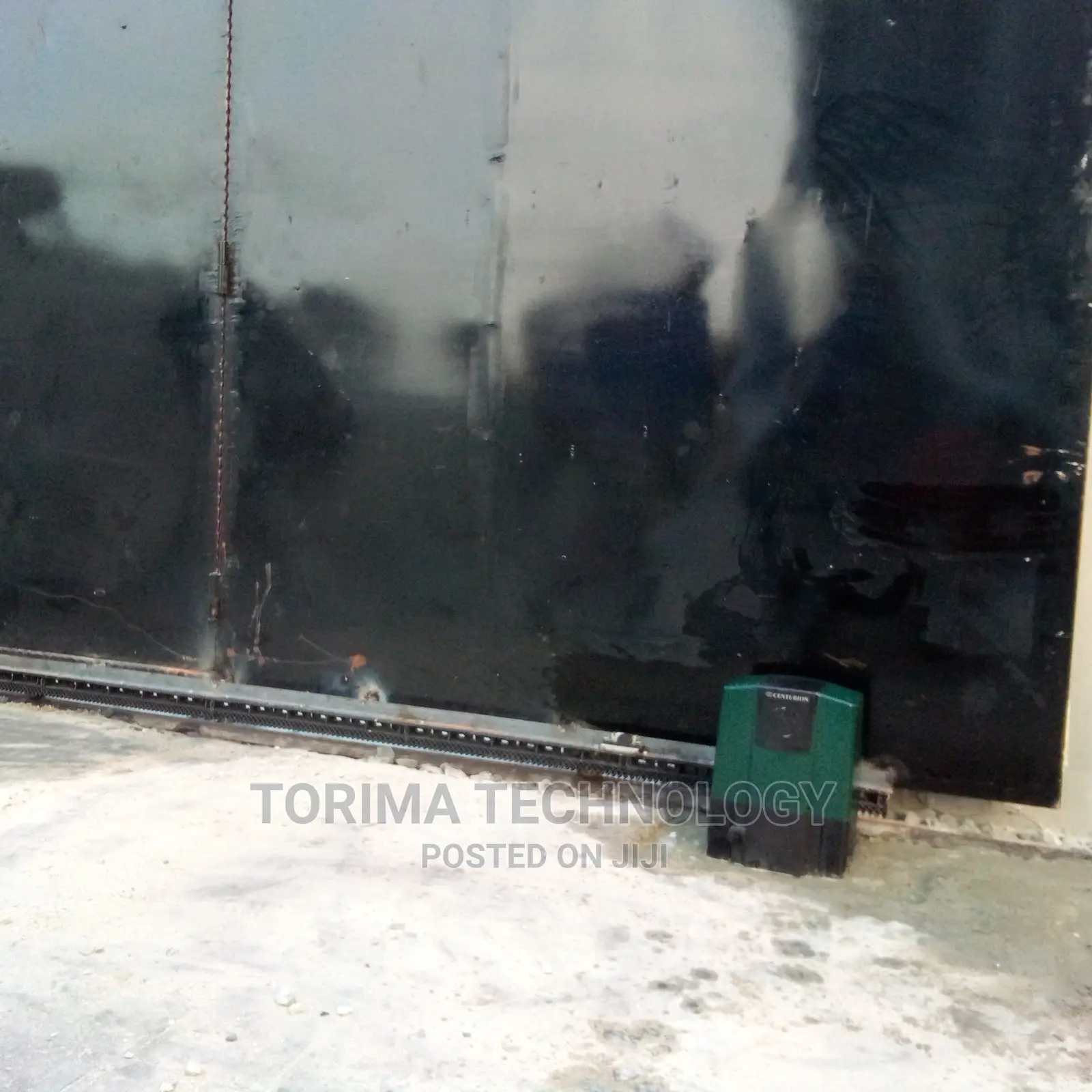 Tech Fully Automated Gate