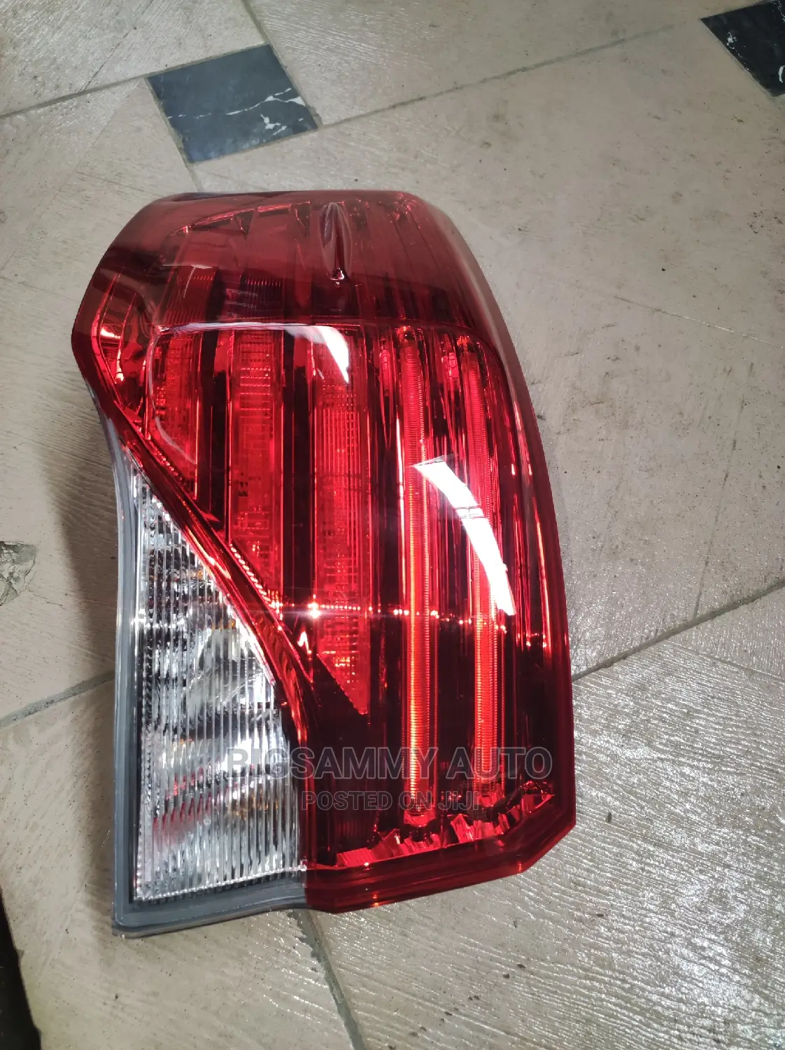 Avensis 2012 Rearlamp Back Lamplight