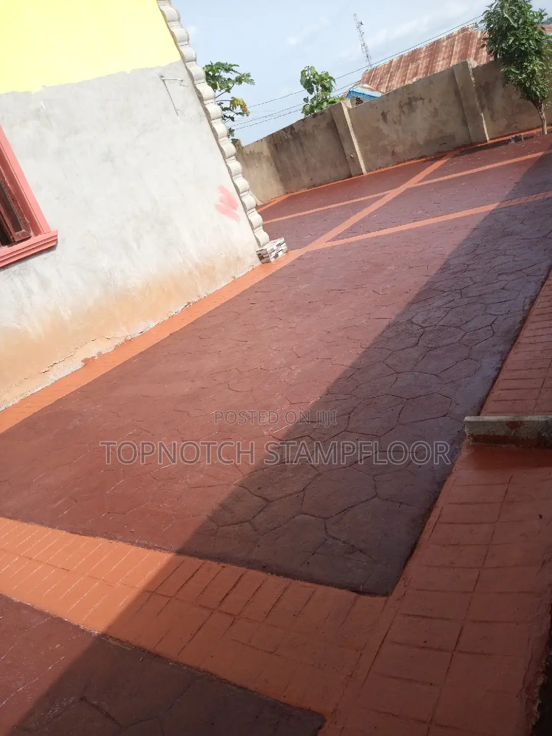 Colorful Solid Floor Design Services