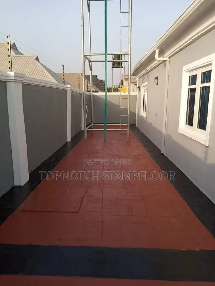 Resistance Exterior Modern Floor-Design