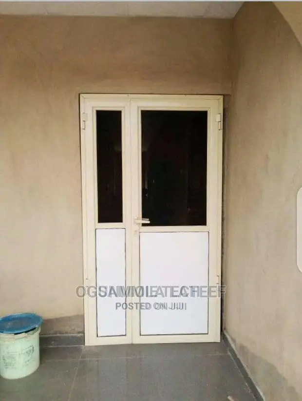 Aluminum Hinge Door