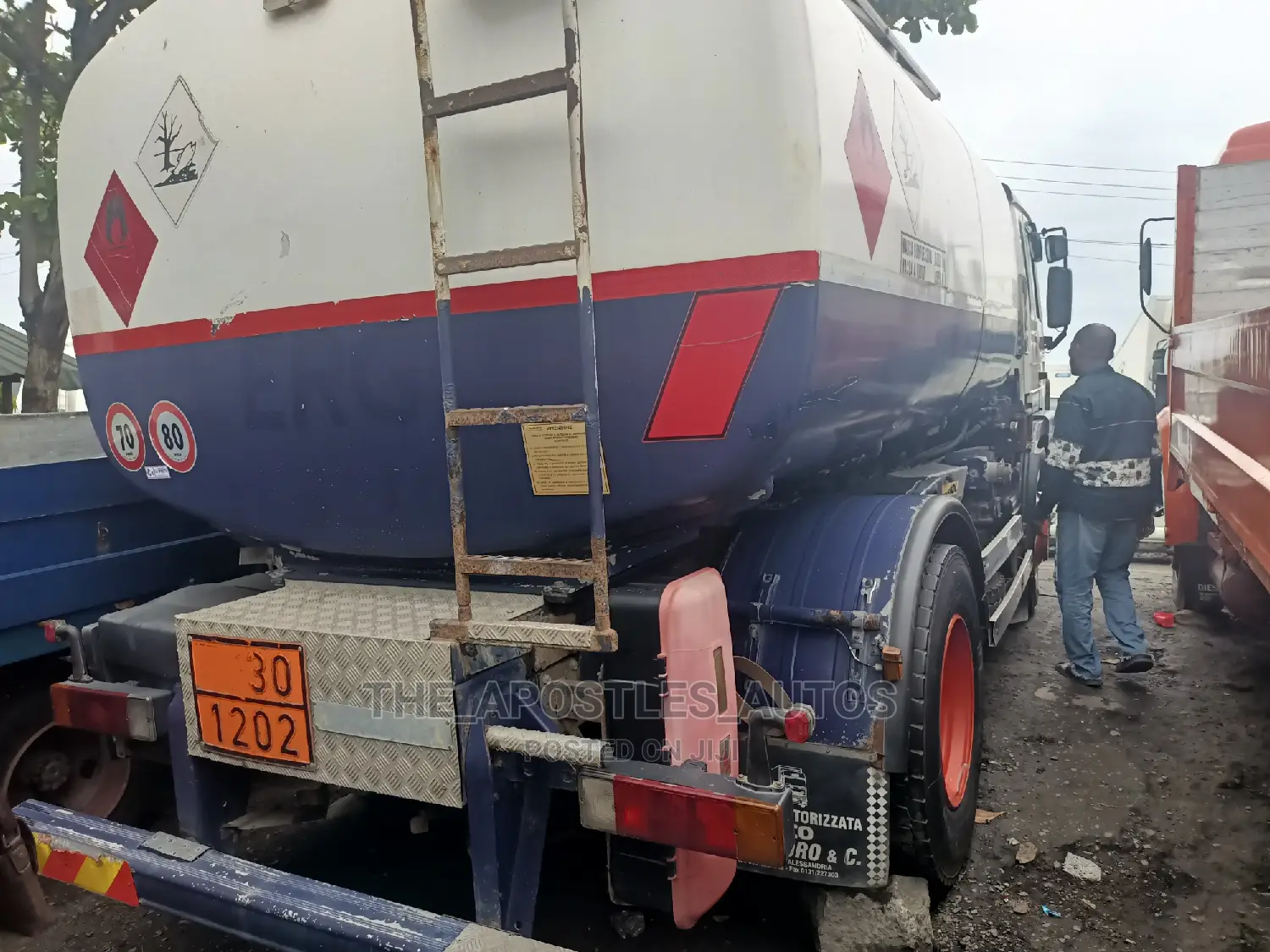 Volvo Diesel Tanker ( Litres)