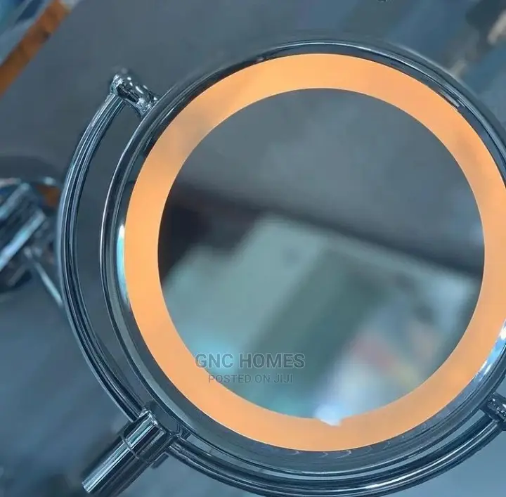 Magnify Mirror for Shaving Hair